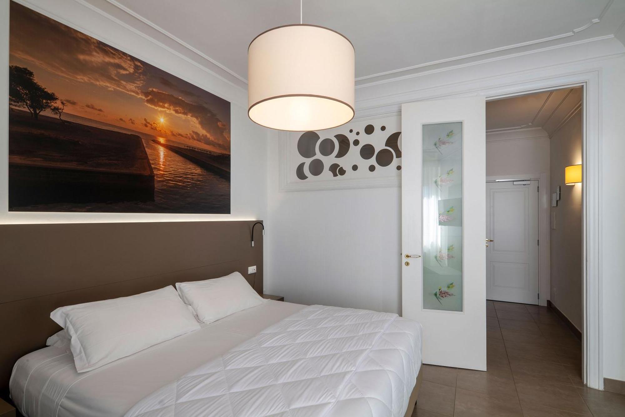 Hotel Delle Palme Lecce Esterno foto