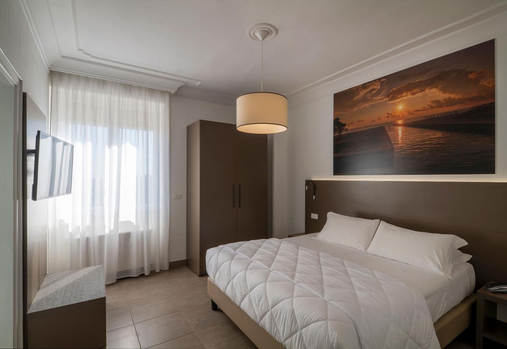 Hotel Delle Palme Lecce Esterno foto