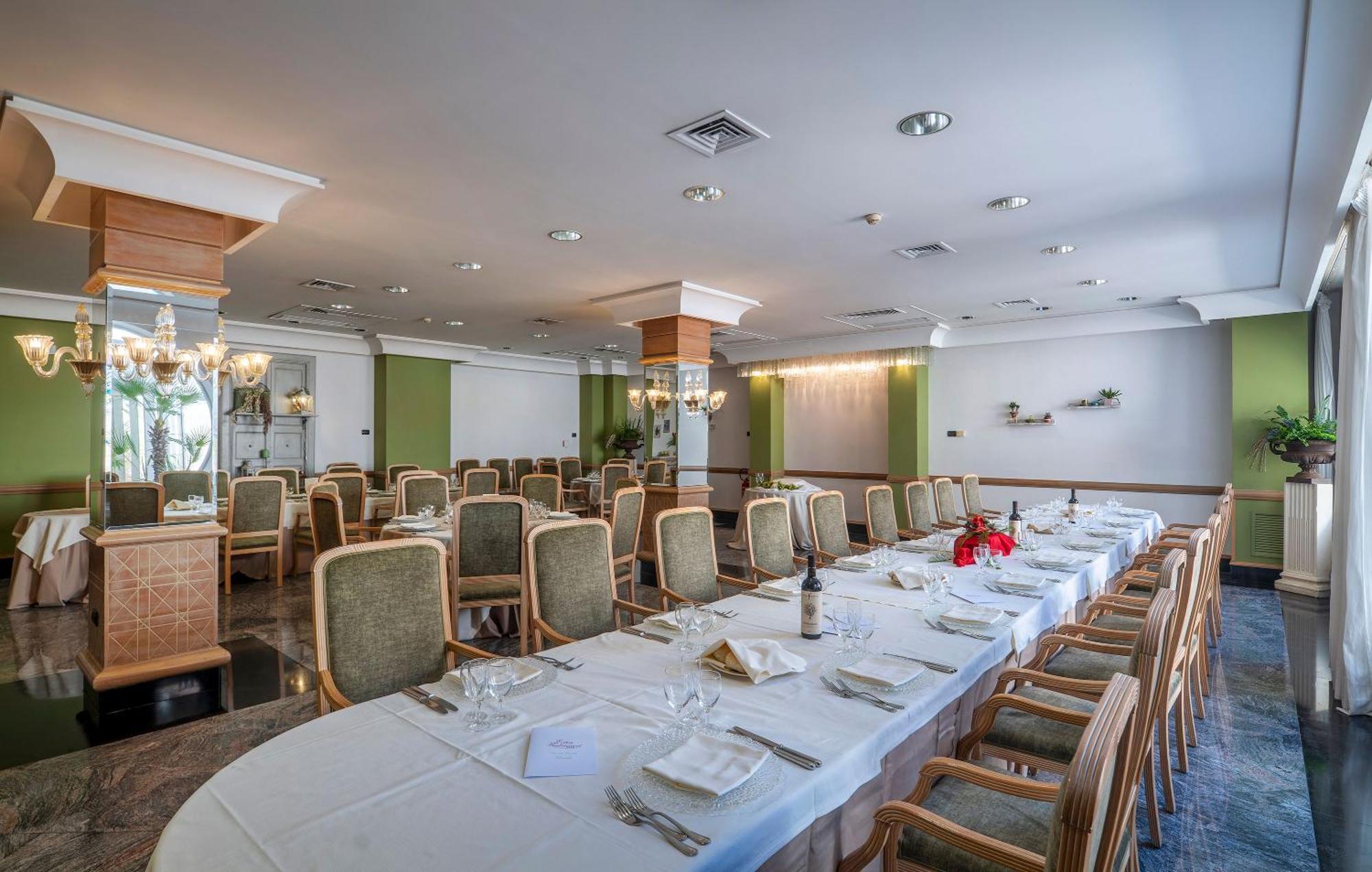 Hotel Delle Palme Lecce Esterno foto
